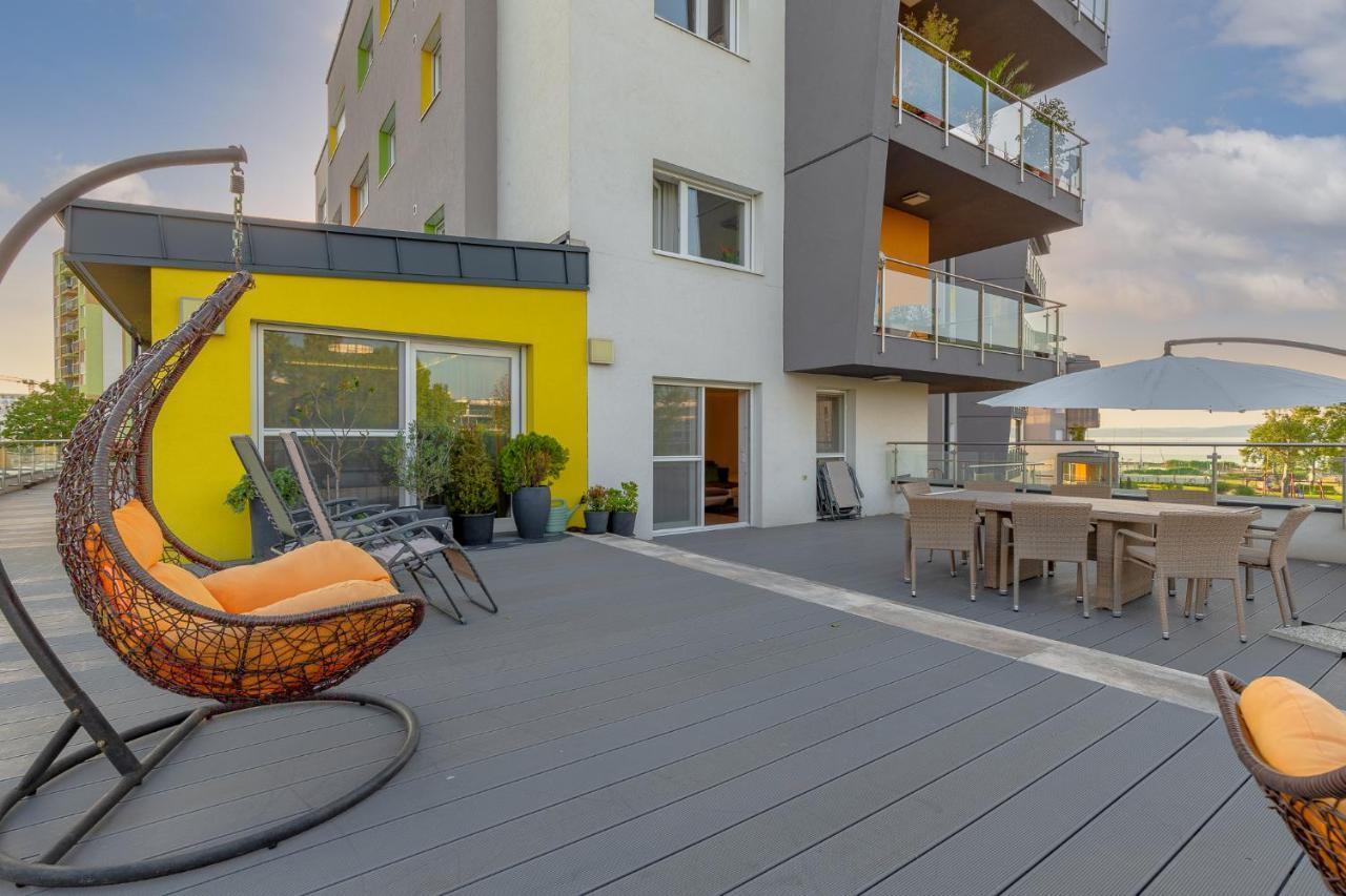 דירות שיופוק Admiral Luxury IV Apartman By Bltn מראה חיצוני תמונה