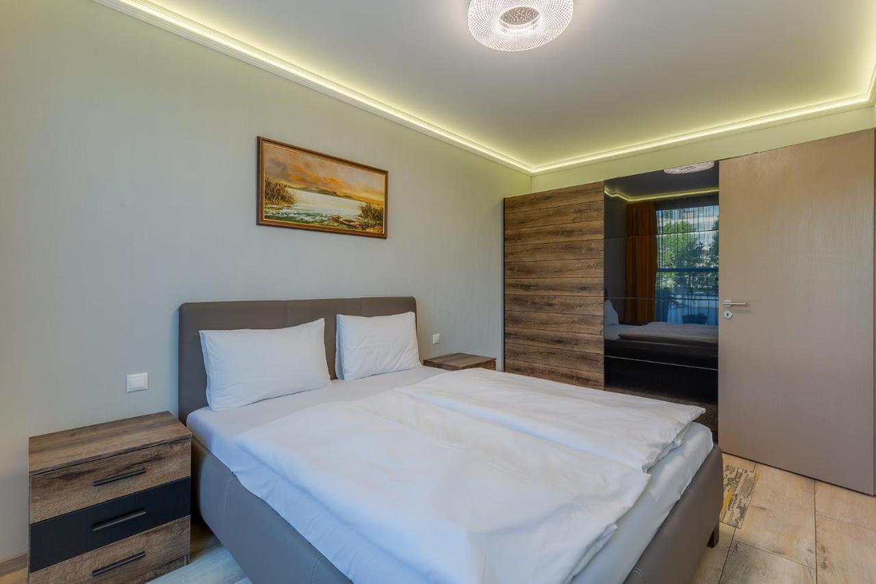 דירות שיופוק Admiral Luxury IV Apartman By Bltn מראה חיצוני תמונה