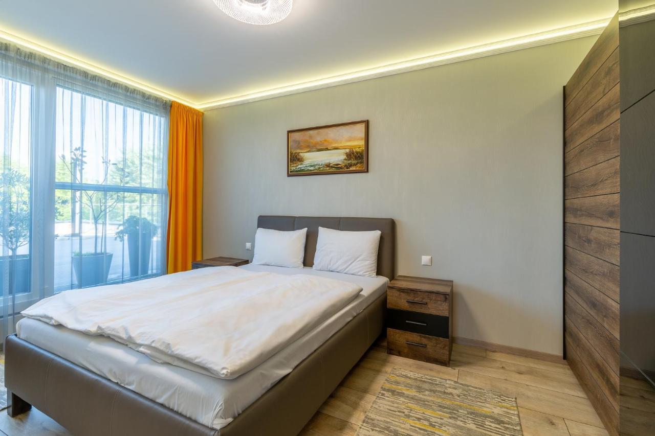 דירות שיופוק Admiral Luxury IV Apartman By Bltn מראה חיצוני תמונה