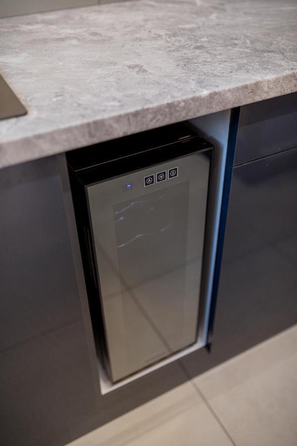 דירות שיופוק Admiral Luxury IV Apartman By Bltn מראה חיצוני תמונה